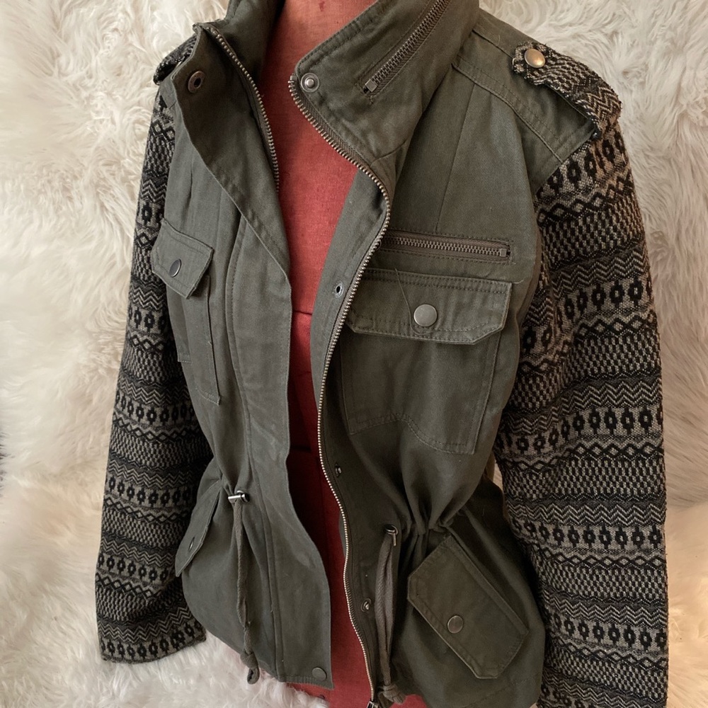 BUCKLE - coffeshop army green jacket